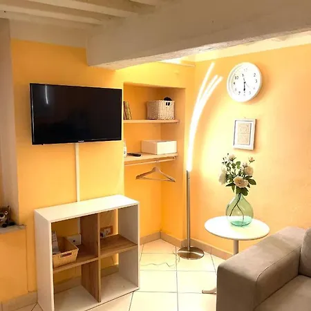 Appartamento Piazza Napoleone *